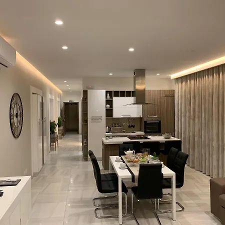 Artist Terrace Apartments Mellieha Exterior photo