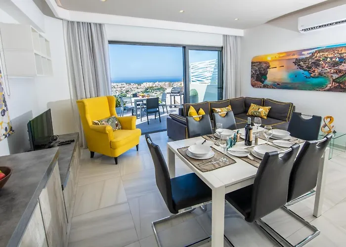 Artist Terrace Apartments