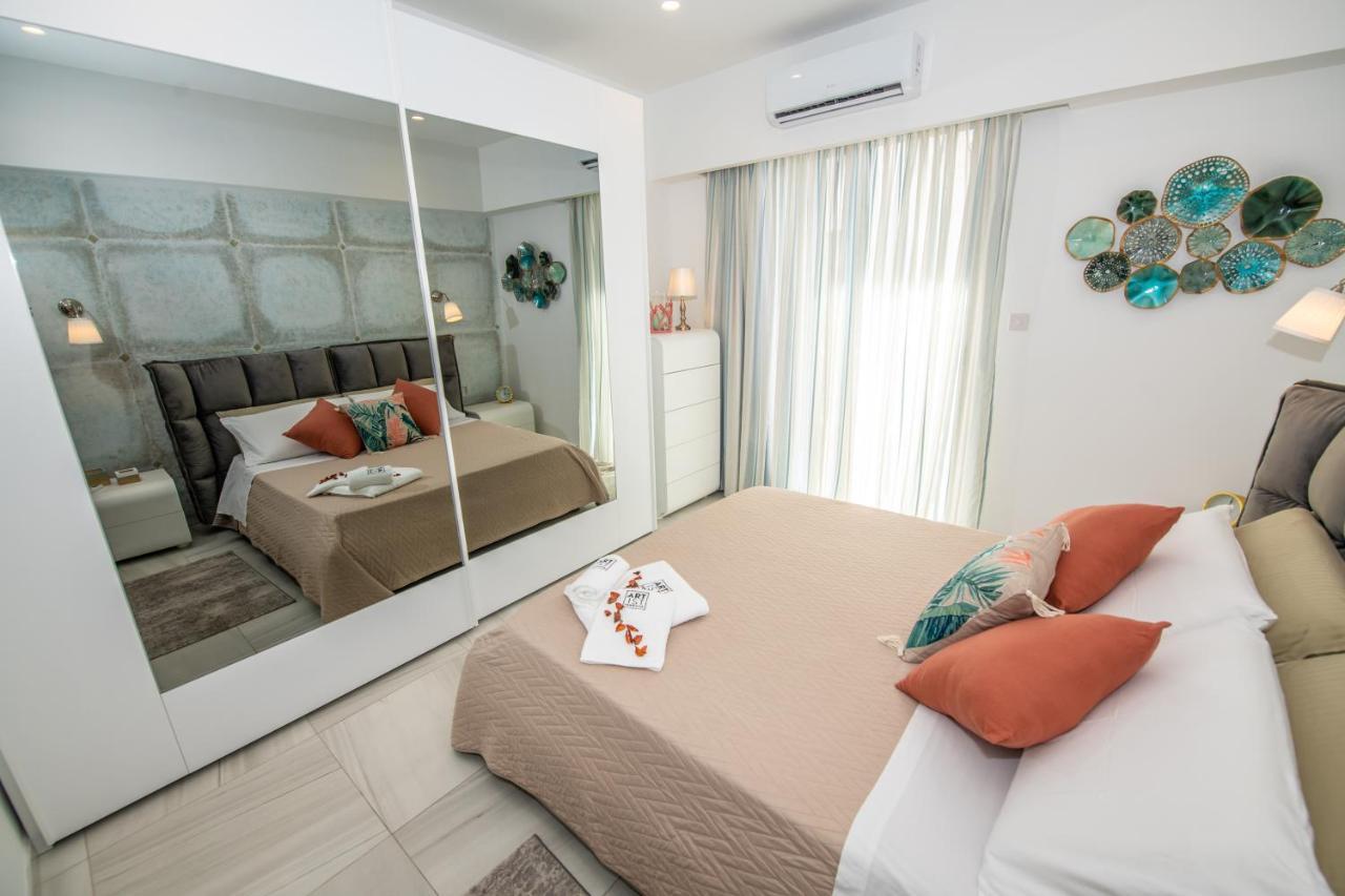 Apartment Artist Terrace