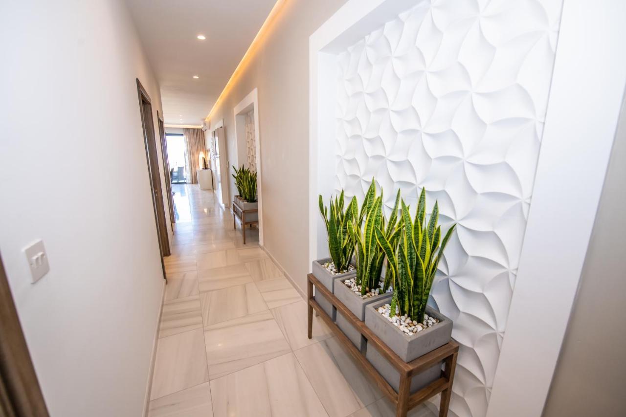 Artist Terrace Apartment *
